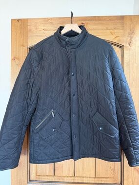 Men’s Barbour Black Jacket with Gold Logo Embroidery